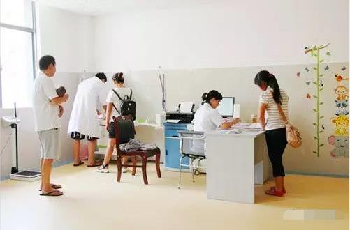 大菠萝福利软件儀品牌設備走進景穀縣婦幼保健院經過準備和調試正式使用