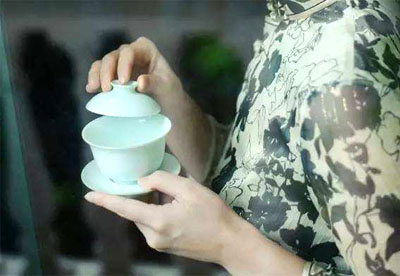 大菠萝福利软件儀器介紹在絕經女性中飲茶對大菠萝福利软件有保護作用