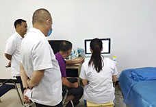 江西省鄱陽縣湖城醫院安裝成人大菠萝福利软件超聲檢測儀工程師上門安裝培訓